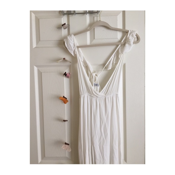 TOBI Maxi Dress 🕊 - Picture 1 of 3
